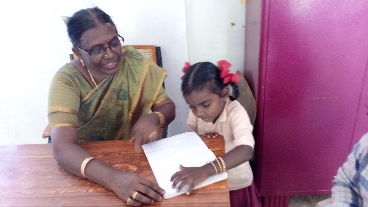 வளரத் துடிக்கும் கல்லுக்கட்டு மலைக்கிராம பள்ளி!